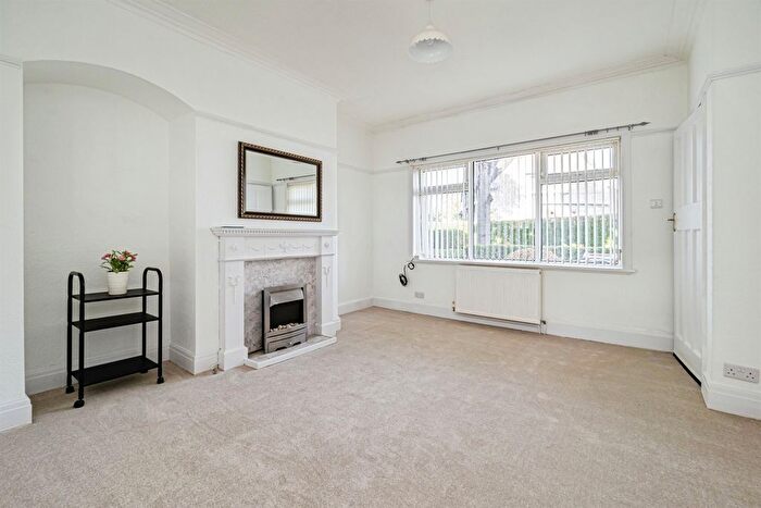 2 Bedroom Terraced House For Sale In Chestnut Grove, Garden Village, Hull, HU8