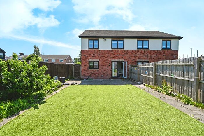 3 Bedroom Semi-Detached House For Sale In Warrington Road, Penketh, Warrington, Cheshire, WA5