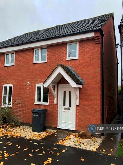 2 Bedroom Semi-Detached House To Rent In Castle Mount, Brackley, NN13