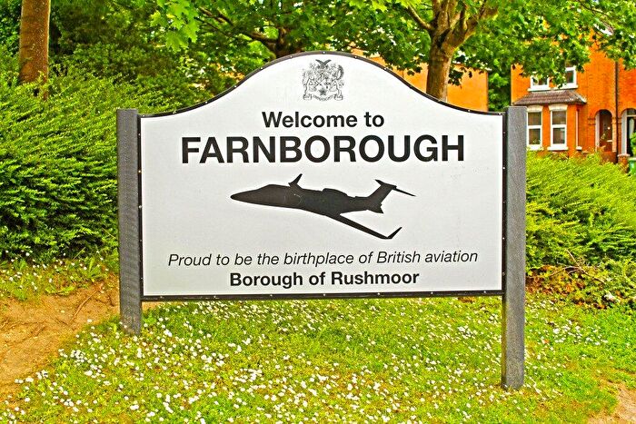 1 Bedroom Flat To Rent In Farnborough Road, Farnborough, Surrey, GU14