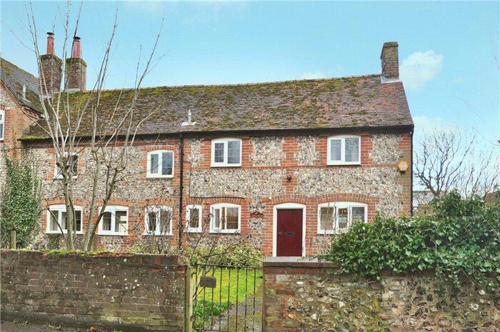 3 Bedroom Semi-Detached House To Rent In Howe Road, Watlington, Oxfordshire, OX49