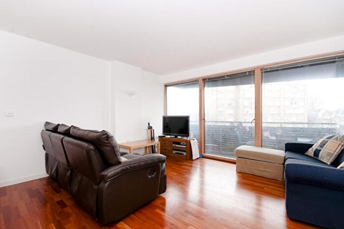2 Bedroom Flat To Rent In Gainsborough Studios North, Poole Street, N1