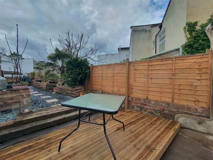 2 Bedroom Terraced House To Rent In Stevens Crescent, Bristol, BS3