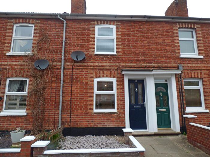 2 Bedroom House To Rent In Spring Gardens, Newport Pagnell, MK16
