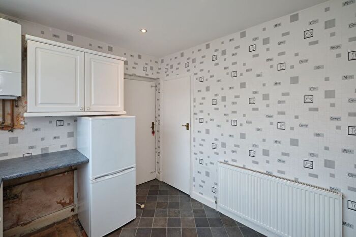 2 Bedroom Semi-Detached House For Sale In Swinbrook Grove, Great Barr, Birmingham, B44