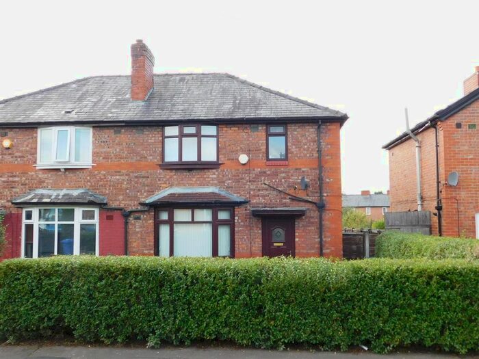 3 Bedroom Semi-Detached House To Rent In Heppleton Road, Manchester M40