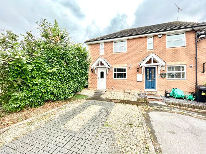 2 Bedroom End Of Terrace House To Rent In Donaldson Way, Woodley, Reading, Berkshire, RG5