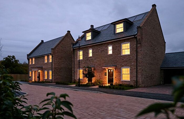 4 Bedroom Semi-Detached House For Sale In The Orchards, Leighwood Fields, GU6