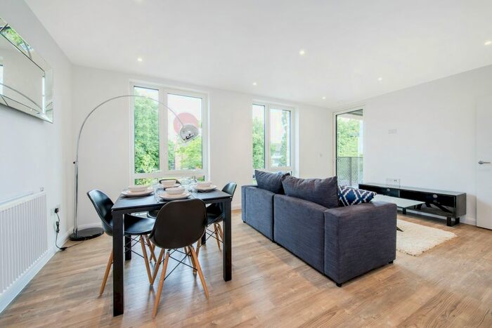 1 Bedroom Flat To Rent In Lacey Drive, Edgware, HA8