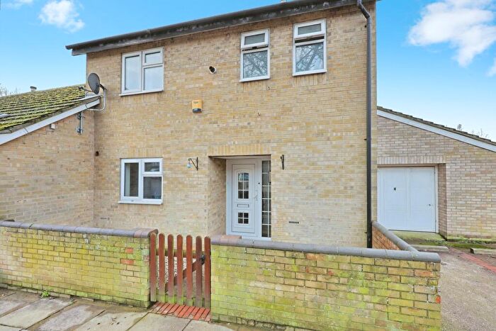 3 Bedroom Semi Detached House For Sale In Swafield Street, Norwich, Norfolk, NR5