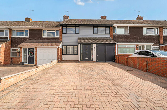 3 Bedroom Terraced House For Sale In Boness Road, Wroughton, Swindon, SN4