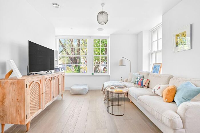 2 Bedroom Flat To Rent In Heath Drive, London, NW3