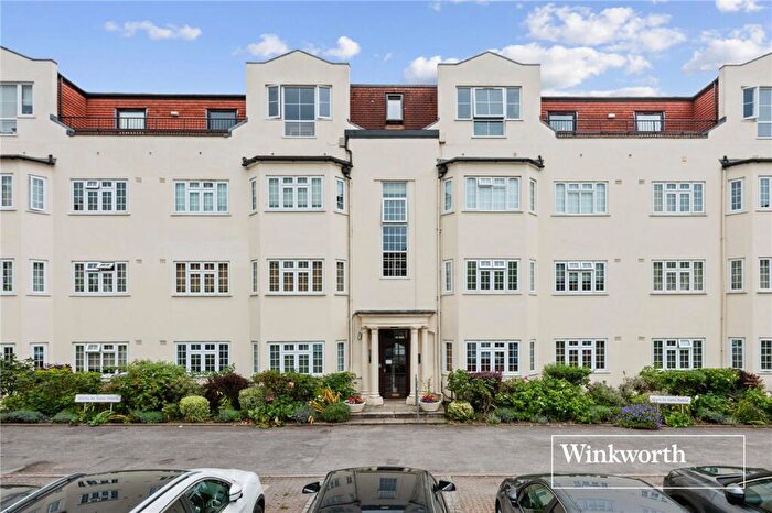 2 Bedroom Apartment For Sale In Etchingham Court, Etchingham Park Road, Finchley, London, N3