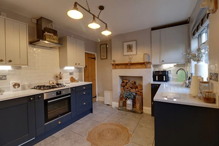 2 Bedroom Cottage For Sale In Bells End Road, Walton-On-Trent, Swadlincote, Derbyshire, DE12