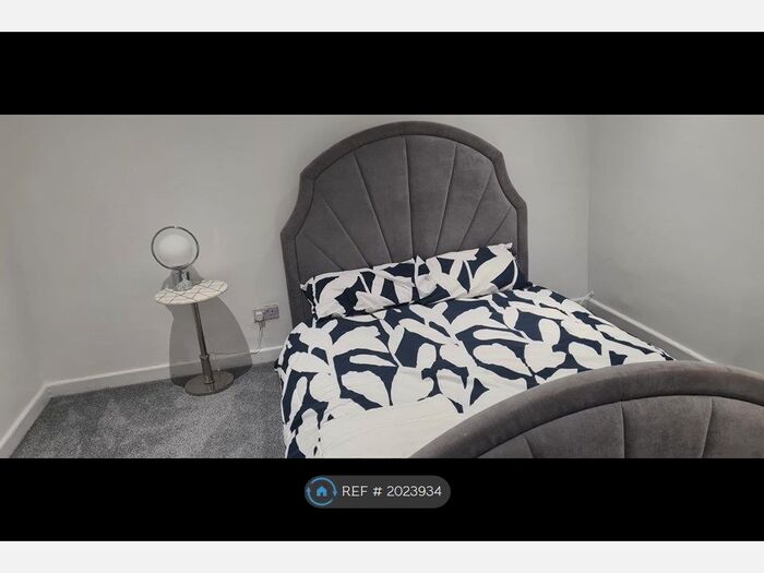 2 Bedroom Terraced House To Rent In Bedford Square, Leigh, WN7