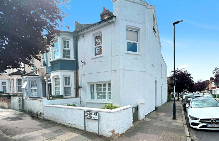 1 Bedroom Maisonette To Rent In Kashgar Road, London, SE18