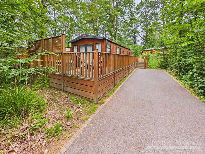 2 Bedroom Lodge For Sale In Aspen Corner, Brokerswood Holiday Park, BA13