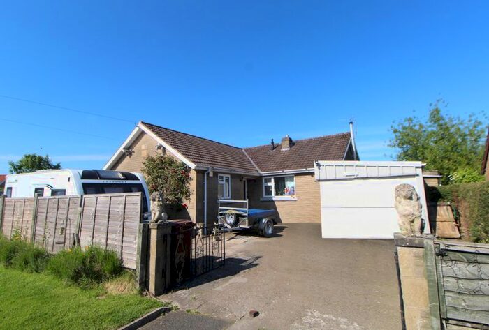 3 Bedroom Detached Bungalow For Sale In Middleton Road, Pickering, YO18