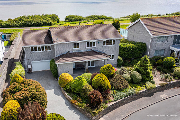 5 Bedroom Detached House For Sale In The Paddocks, Penarth, CF64