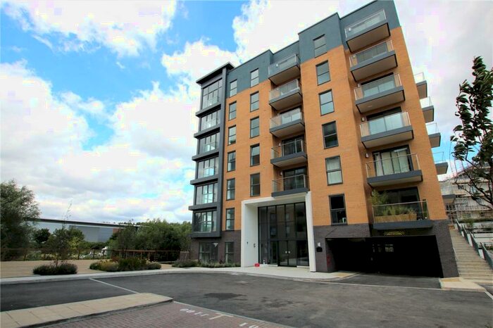 2 Bedroom Apartment To Rent In Osprey House, Bedwyn Mews, Reading, Berkshire, RG2
