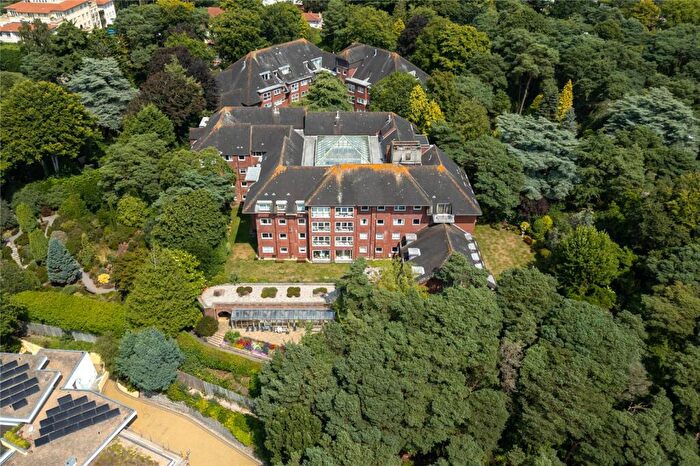 2 Bedroom Apartment For Sale In Canford Cliffs Road, Poole, Dorset, BH13