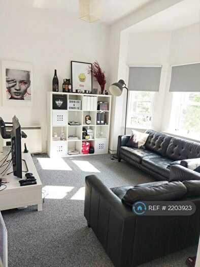 1 Bedroom Flat To Rent In Paget Rise, London, SE18