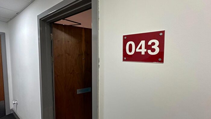 1 Bedroom Flat To Rent In King Square, Kingsdown, Bristol, BS2