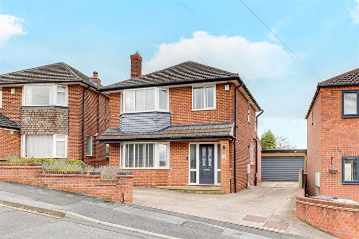 3 Bedroom Detached House For Sale In Welham Crescent, Arnold, Nottinghamshire, NG5