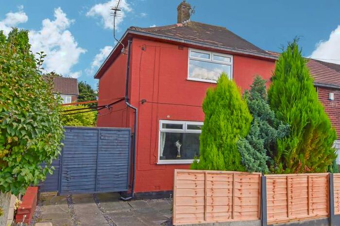 2 Bedroom Property To Rent In Swinside Road, Breightmet, Bolton, BL2