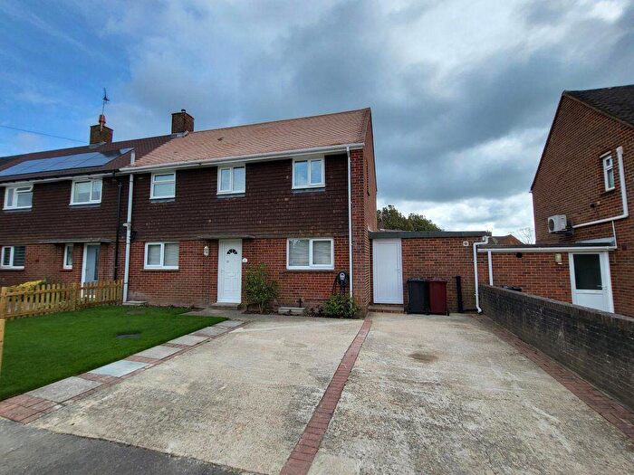 3 Bedroom House To Rent In Oliver Whitby Road, Chichester, PO19