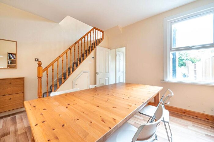 4 Bedroom House To Rent In Leytonstone, Leytonstone, London, E11