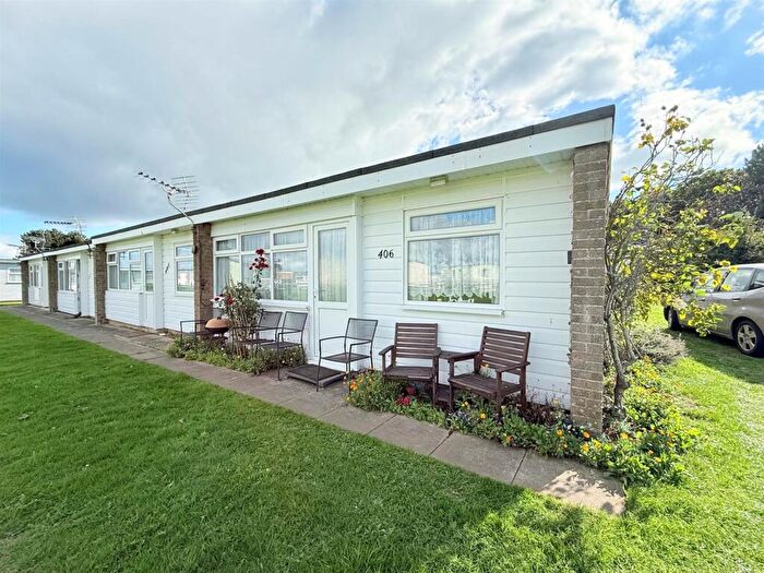 2 Bedroom Chalet For Sale In Newport Road, Hemsby, NR29