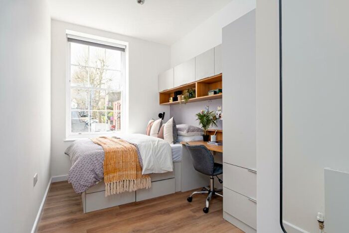 3 Bedroom Serviced Apartments To Rent In Park Street, Bristol, BS1