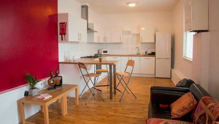 3 Bedroom Flat To Rent In St. Andrews Road, Southsea, PO5