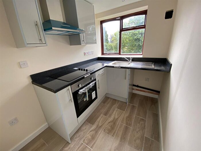 1 Bedroom Flat To Rent In Tollgate Court, Trentham Road, Stoke-On-Trent, Staffordshire, ST3