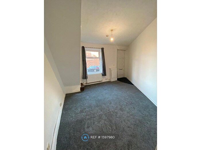 1 Bedroom Terraced House To Rent In St. Annes Street, Bury, BL9