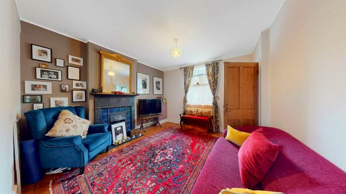 3 Bedroom End Of Terrace House To Rent In Goodhall Street, Willesden Junction, London, NW10