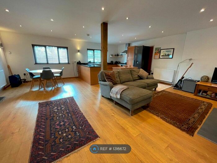 1 Bedroom Semi-Detached House To Rent In The Workshop Evington Park Elmsted, Ashford, TN25