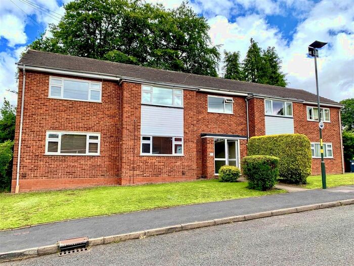 2 Bedroom Flat To Rent In Churchcroft, Harborne, Birmingham, B17