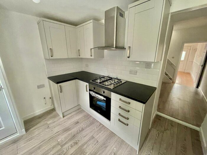 3 Bedroom Terraced House To Rent In King Street, Heywood, Lancashire, OL10