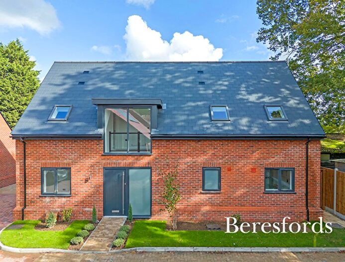 4 Bedroom Detached House For Sale In North Drive, Hutton, CM13