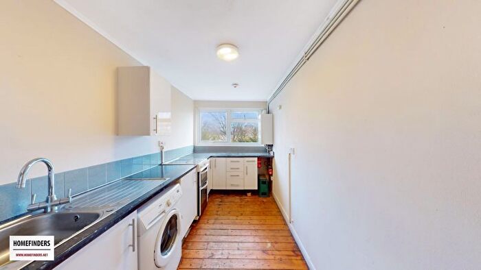 2 Bedroom Flat For Sale In Carnarvon Road, Stratford, E15