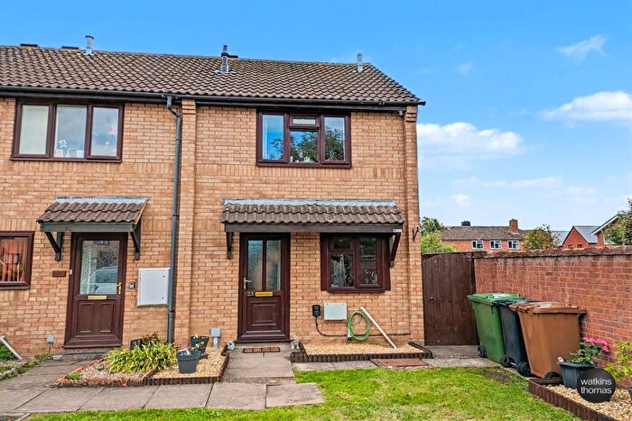 2 Bedroom House For Sale In Golden Lion Close, Hereford, HR4