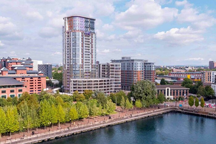 1 Bedroom Flat For Sale In Furness Quay, Salford, M50