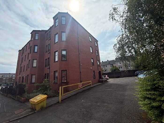 2 Bedroom Flat To Rent In Golfhill Drive, Dennistoun, Glasgow, G31