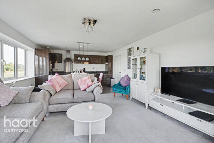 2 Bedroom Apartment For Sale In Riverside Wharf, Dartford, DA1