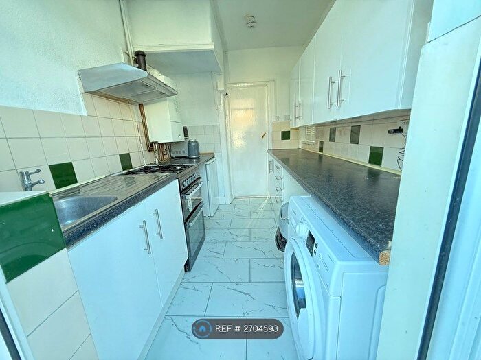 3 Bedroom End Terrace House To Rent In Whistler Gardens, Edgware, HA8