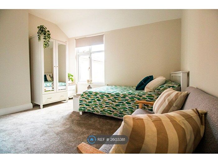 Studio To Rent In Fosse Road South, Leicester, LE3