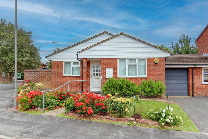 2 Bedroom Bungalow For Sale In Abbots Way, High Wycombe, Buckinghamshire, HP12