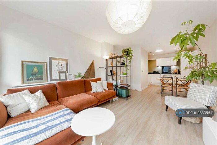 2 Bedroom Flat To Rent In Coleby House, Cricklewood, NW2